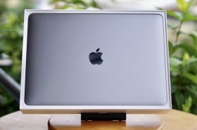 Macbook Pro 13 inch 2017 Gray (MPXQ2) - 2.3ghz i5/ 8G/ 128G  - HÀNG ĐANG VỀ